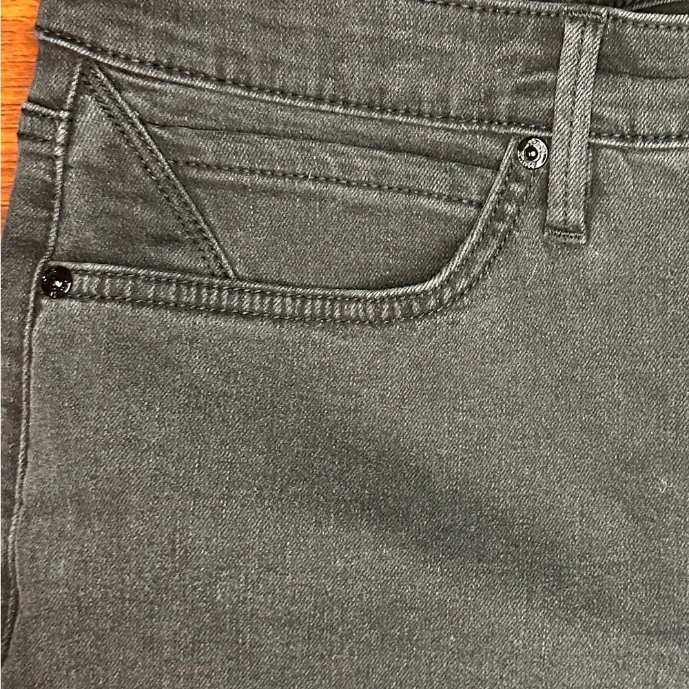 Seven7 gently used